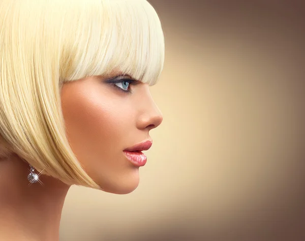 Mooie mode blonde vrouw — Stockfoto