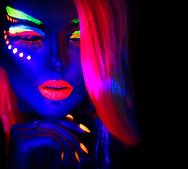 Kobieta moda model w neon light — Zdjęcie stockowe