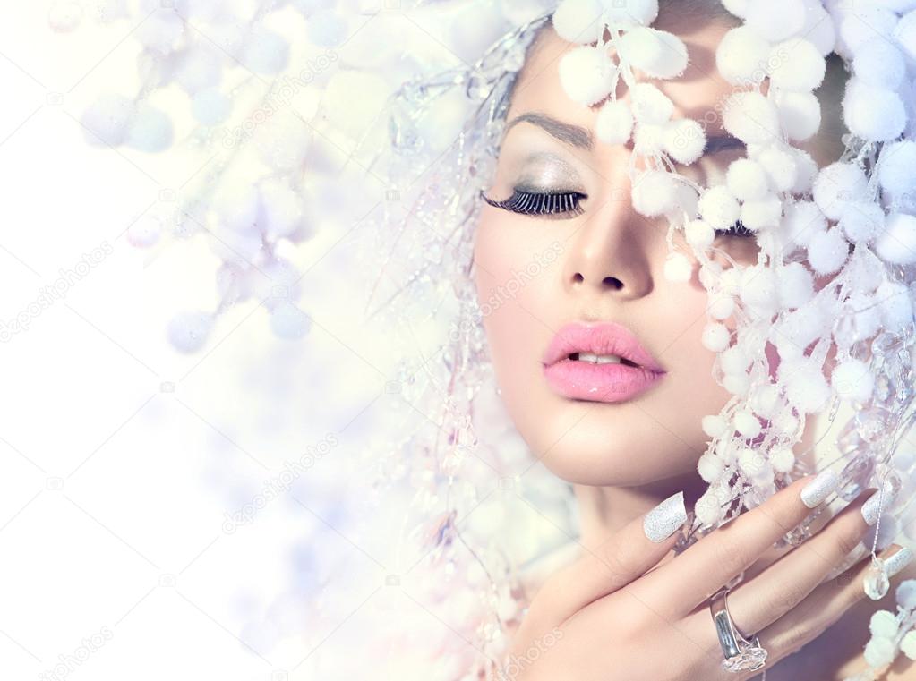 Winter Beauty Model Girl — Stock Photo © Subbotina #58785613