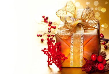 Süslü Noel hediyesi