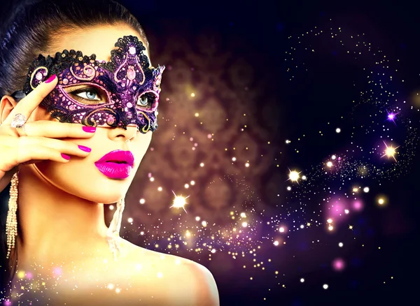 Karnaval maskesi takan kadın Stok Fotoğraf
