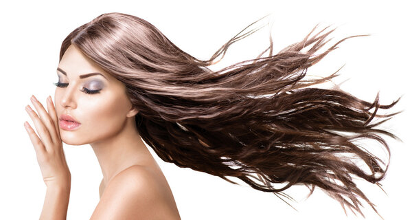 Девушка с длинными волосами
