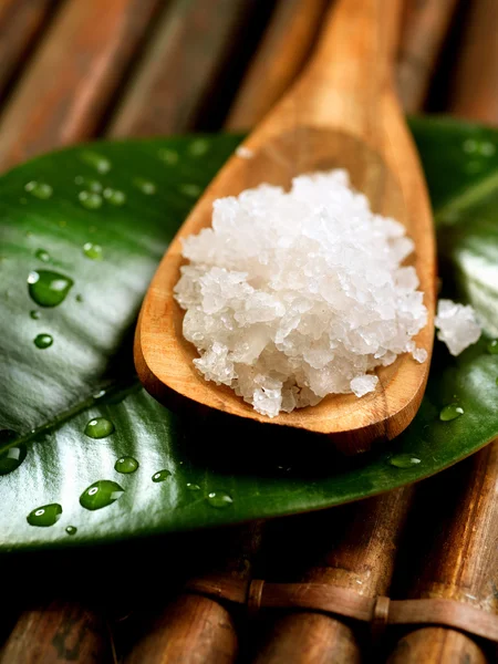 Spa salt in wooden spoon — Stock Photo, Image