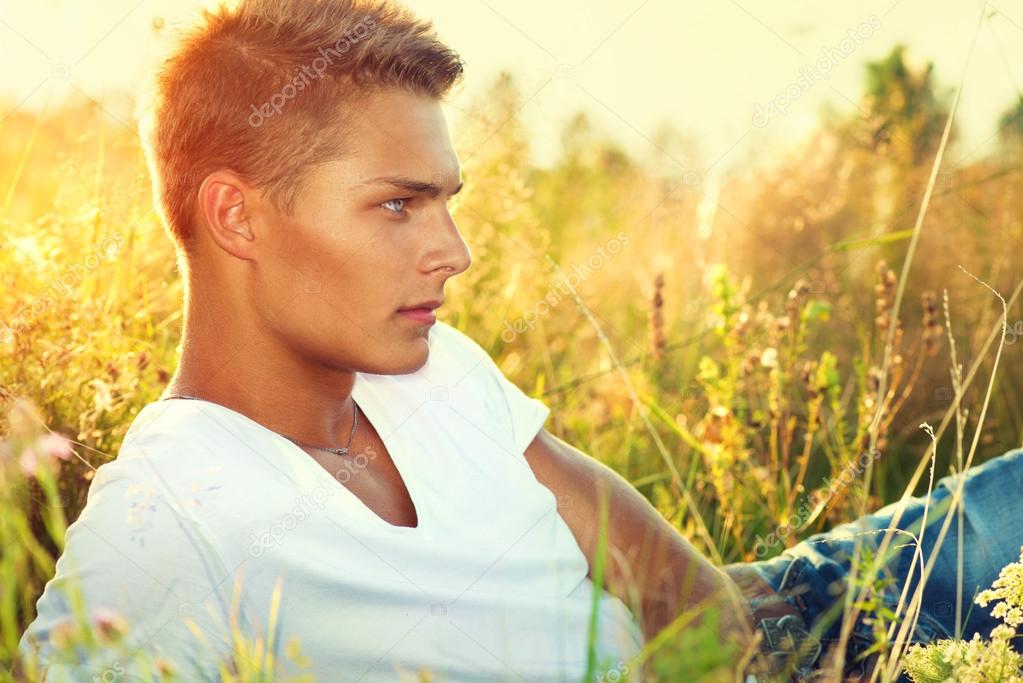 áˆ Male Model Blonde Stock Photography Royalty Free Blond Male Model Pics Download On Depositphotos
