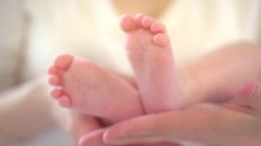 Annelik kavramsal video.