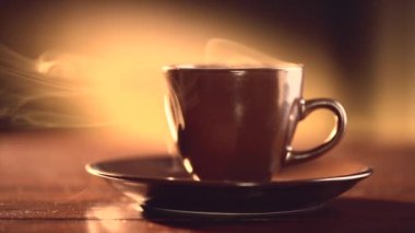 Bir fincan sıcak espresso.