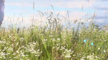 Sabun köpüklü kız