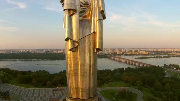 Madre Patria en Kiev City — Vídeo de stock