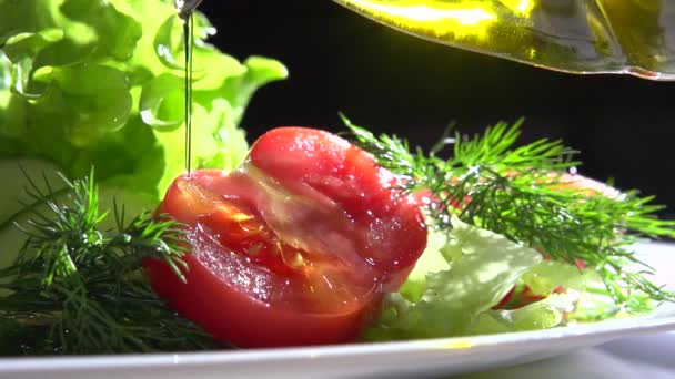 Insalata di verdure sane con oliva — Video Stock