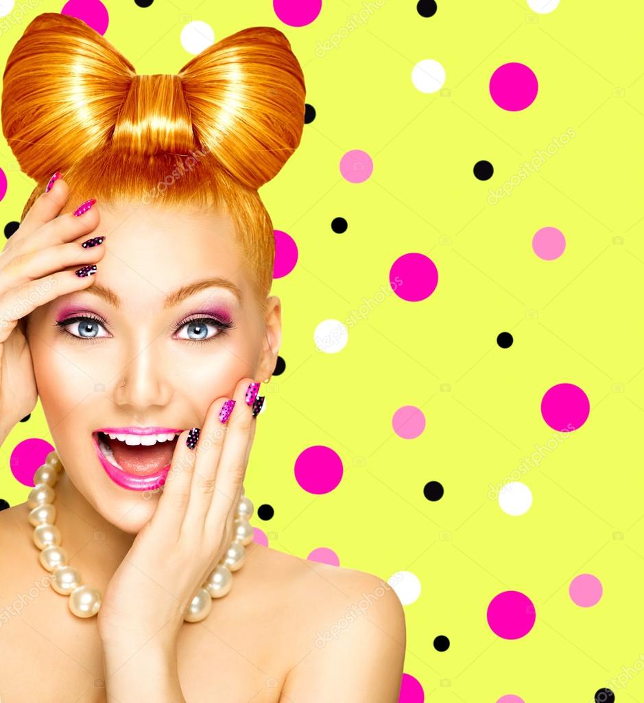 面白い弓髪型のモデルの女の子 ストック写真 C Subbotina