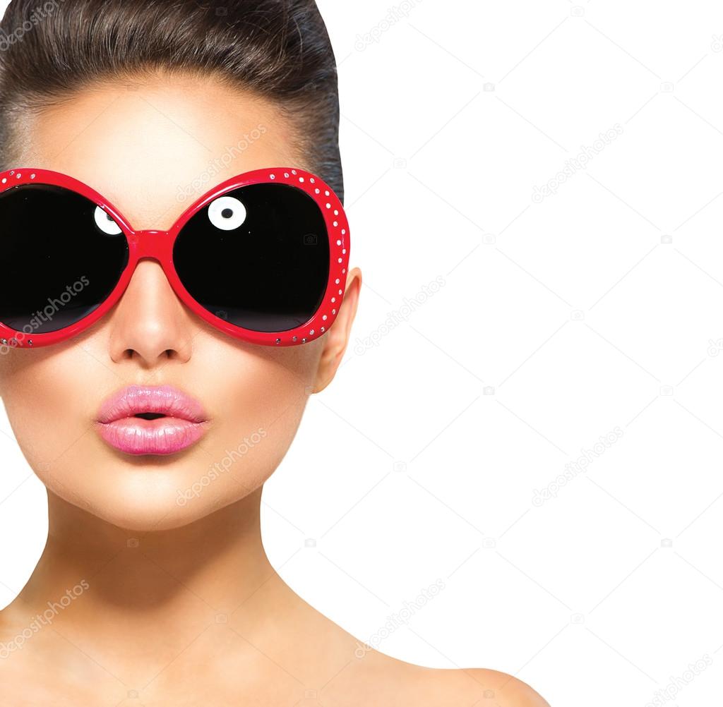 model girl wearing sunglasses