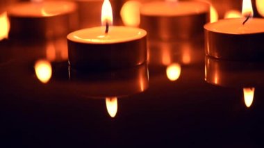 Mumlar için meditasyon. Spiritualistic seans.