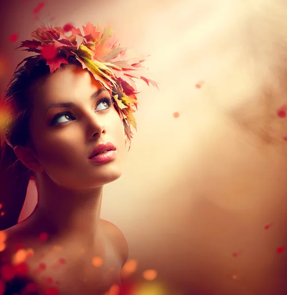Romantický podzim dívka — Stock fotografie