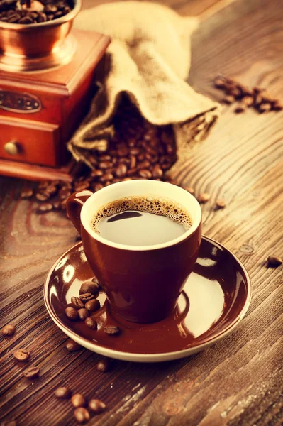 Šálek kávy s pytlem — Stock fotografie