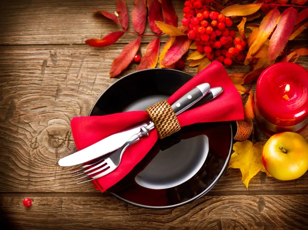 Table en bois de Thanksgiving servie — Photo