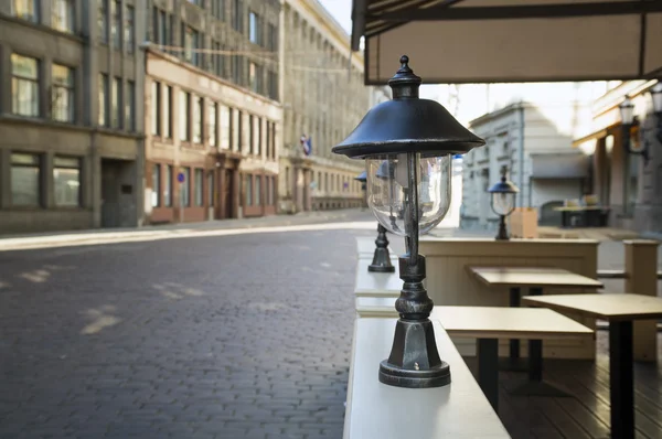 Café de manhã na velha cidade europeia . — Fotografia de Stock