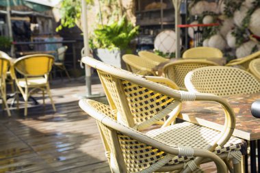 Cafe sabah eski Avrupa şehirde açılmaz