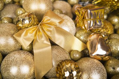 Noel altın yay gibi bir arka plan.