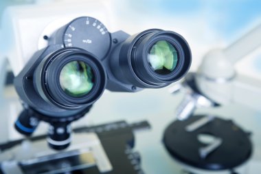 laboratuvar mikroskop. bilimsel ve Sağlık Araştırma.