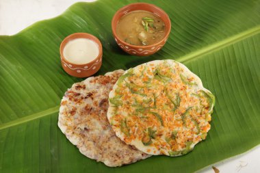 Güney Hint yemek Uthappams sambar ile