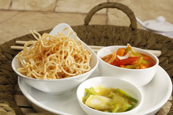 Karanfil ve petrol - Hint baharat