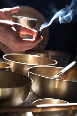 Aromaterapi ve Tibet Şarkı Yarışması