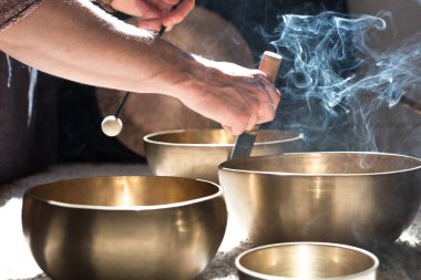 Aromaterapi ve Tibet Şarkı Yarışması