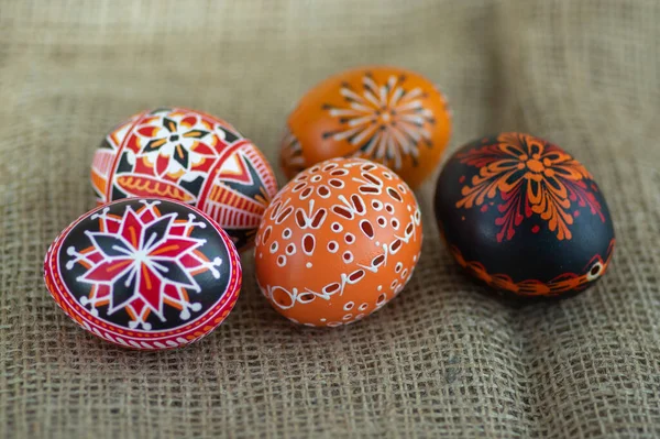 Cera Casera Hecha Mano Huevos Pascua Pintados Yute Textil Fondo — Foto de Stock