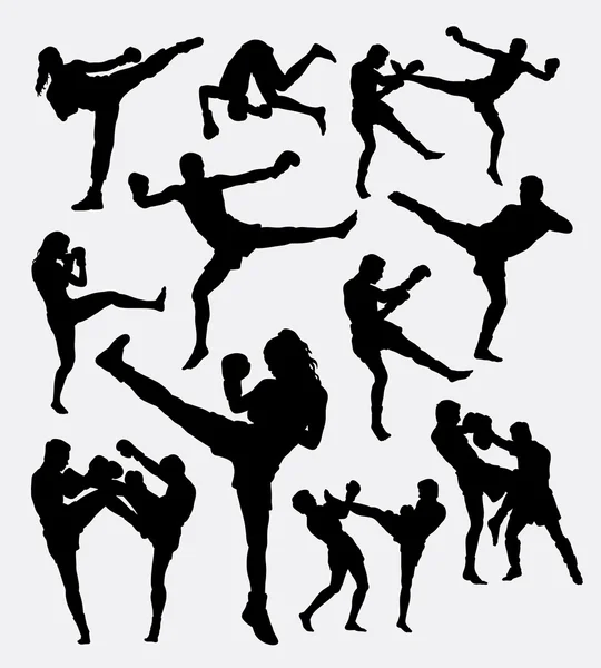 Muay Thai kick boxeo siluetas de combate — Vector de stock