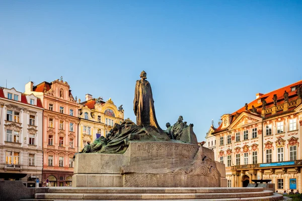 Jan Hus Statue Old Town Square Staromestska Prague Sunset Prague — Stockfoto