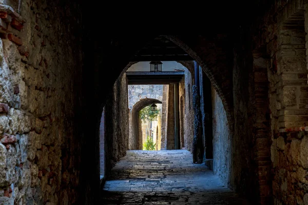 意大利托斯卡纳格罗斯托的著名古城Massa Marittima 图库图片