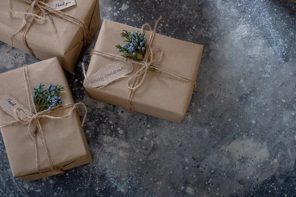Weihnachten Ohne Verschwendung Umweltfreundliche Verpackung Von Geschenken Kraftpapier Minimalismus Platz — Stockfoto