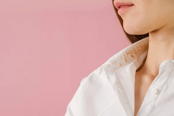 Kosmetikfleck Hemdkragen Eines Mädchens Schmutzflecken Für Reinigungs Und Waschkonzept Hochwertiges — Stockfoto