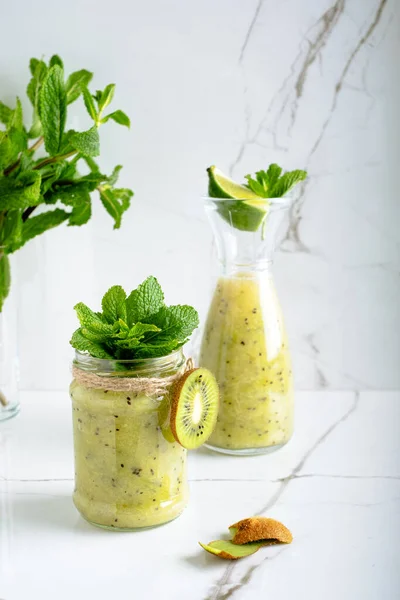 Healthy Green Smoothie Banana Lime Apple Glass Jar Ingredients Detox — Stock Photo, Image