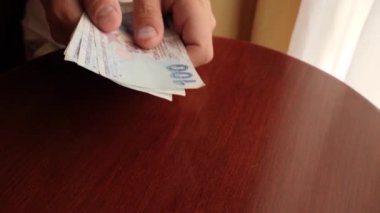 Türk banknotlarını göster