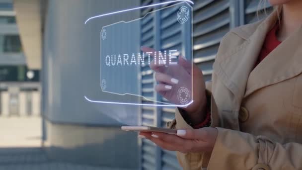 Bizneswoman wchodzi w interakcje HUD Quarantine — Wideo stockowe