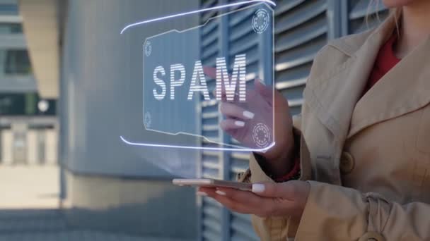 Affärskvinna interagerar med HUD Spam — Stockvideo