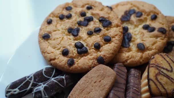 Galletas con chips de chocolate — Vídeos de Stock