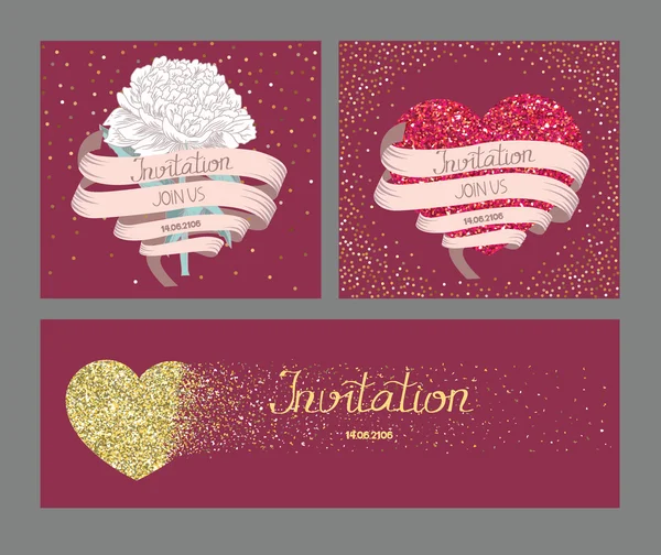 Tarjetas de invitación de boda con cinta larga y corazones texturizados de oro — Vector de stock