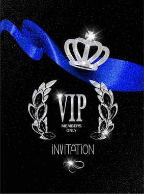 VIP: davetiyeli mavi parlak şerit ve platin taç. Vektör çizim