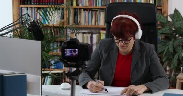 Profesorul Predă Online Studierea Online Studierea Acasă Învățarea Distanță Timpul — Videoclip de stoc