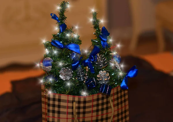 Decorated Christmas Tree Package — Stock Photo, Image