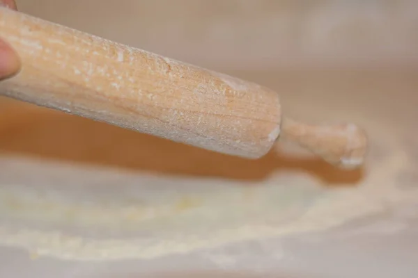 Rolling Pin Rolling Dough — Stock Photo, Image