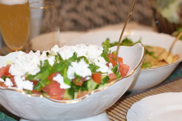 Salade Fromage Feta Dans Une Assiette — Photo