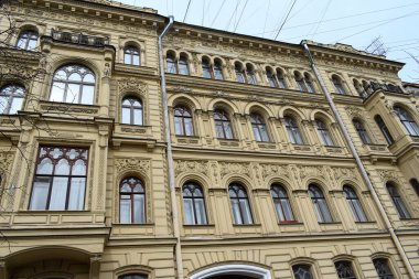 Binanın dış cephesi, tarihi bina, klasik mimari