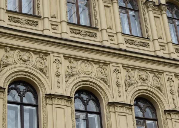 Details Van Gevel Van Het Gebouw Historisch Gebouw Klassieke Architectuur — Stockfoto