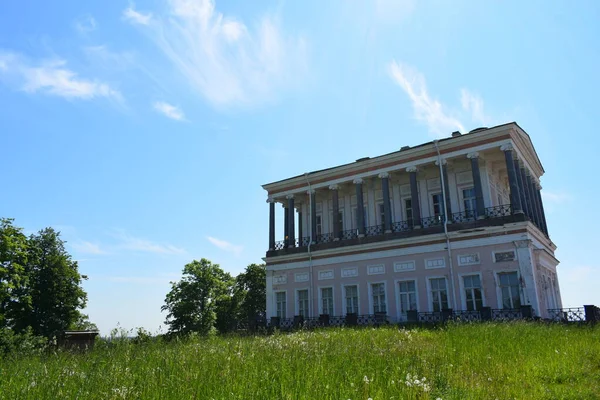 Παλάτι Κίονες Belvedere Αποικιακό Στυλ Παλάτι Στο Πάρκο — Φωτογραφία Αρχείου