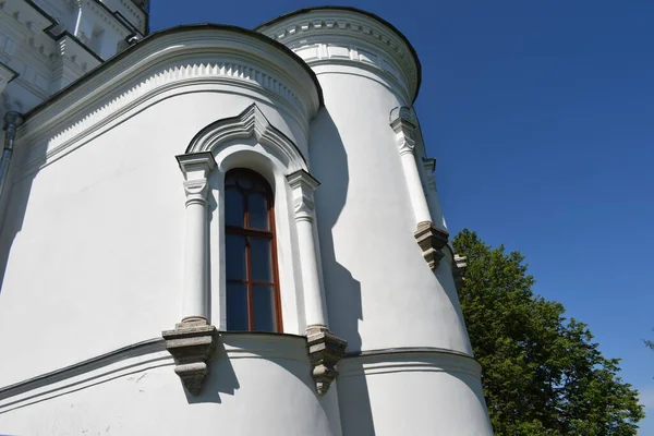 Weiße Kirche Christentum Glaube Heiliger Ort — Stockfoto