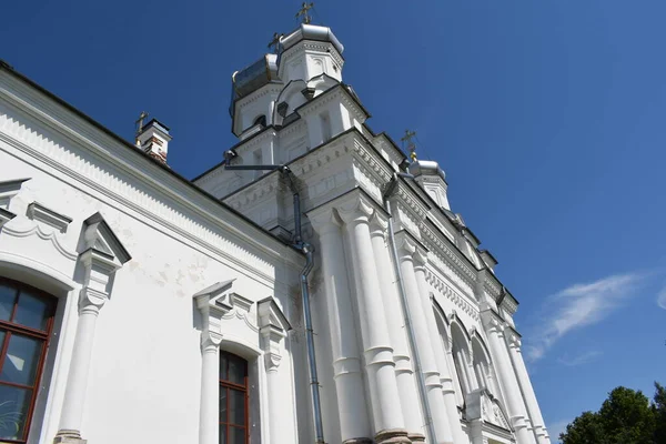 Weiße Kirche Christentum Glaube Heiliger Ort — Stockfoto