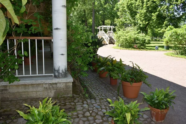 garden house, country life, landscape design, sunny day